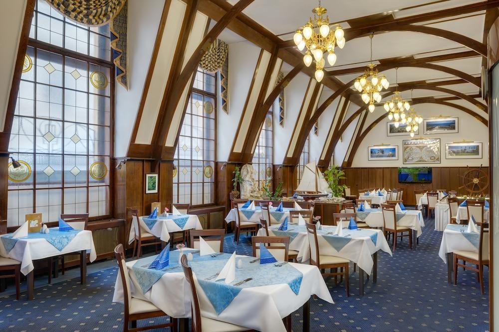 Ensana Hotel Pacifik Mariënbad Buitenkant foto