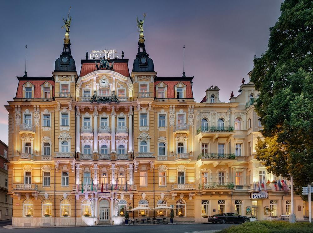 Ensana Hotel Pacifik Mariënbad Buitenkant foto