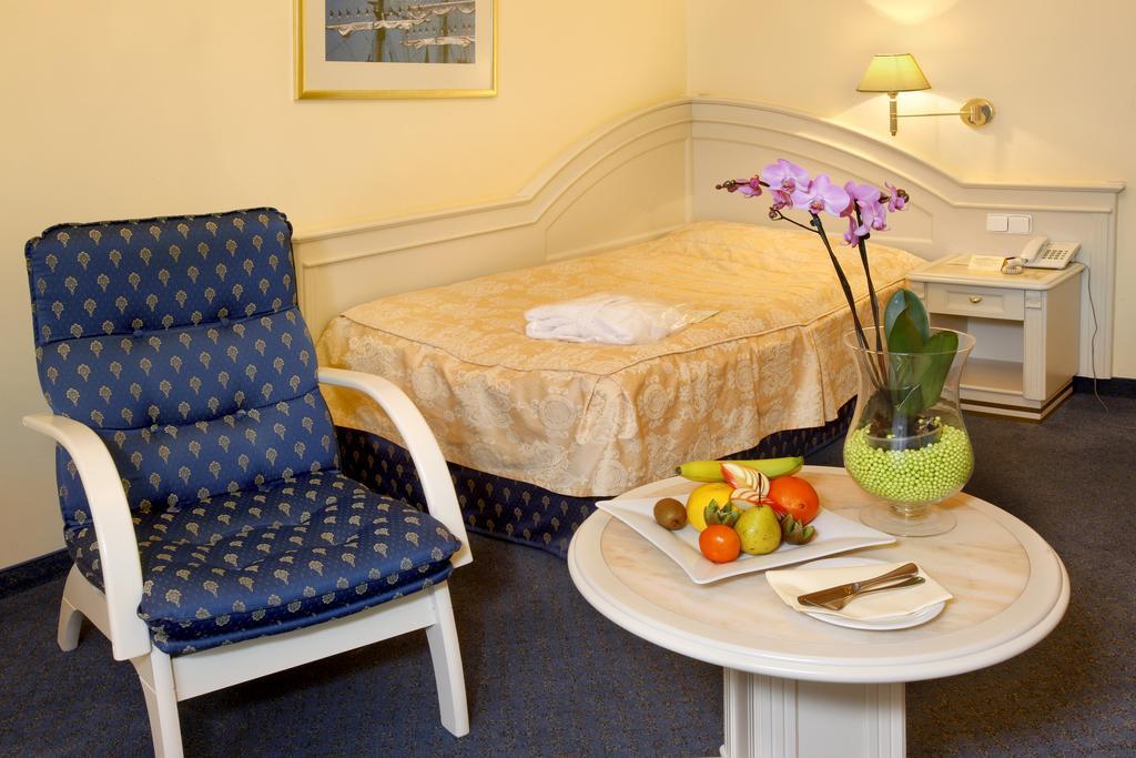 Ensana Hotel Pacifik Mariënbad Buitenkant foto